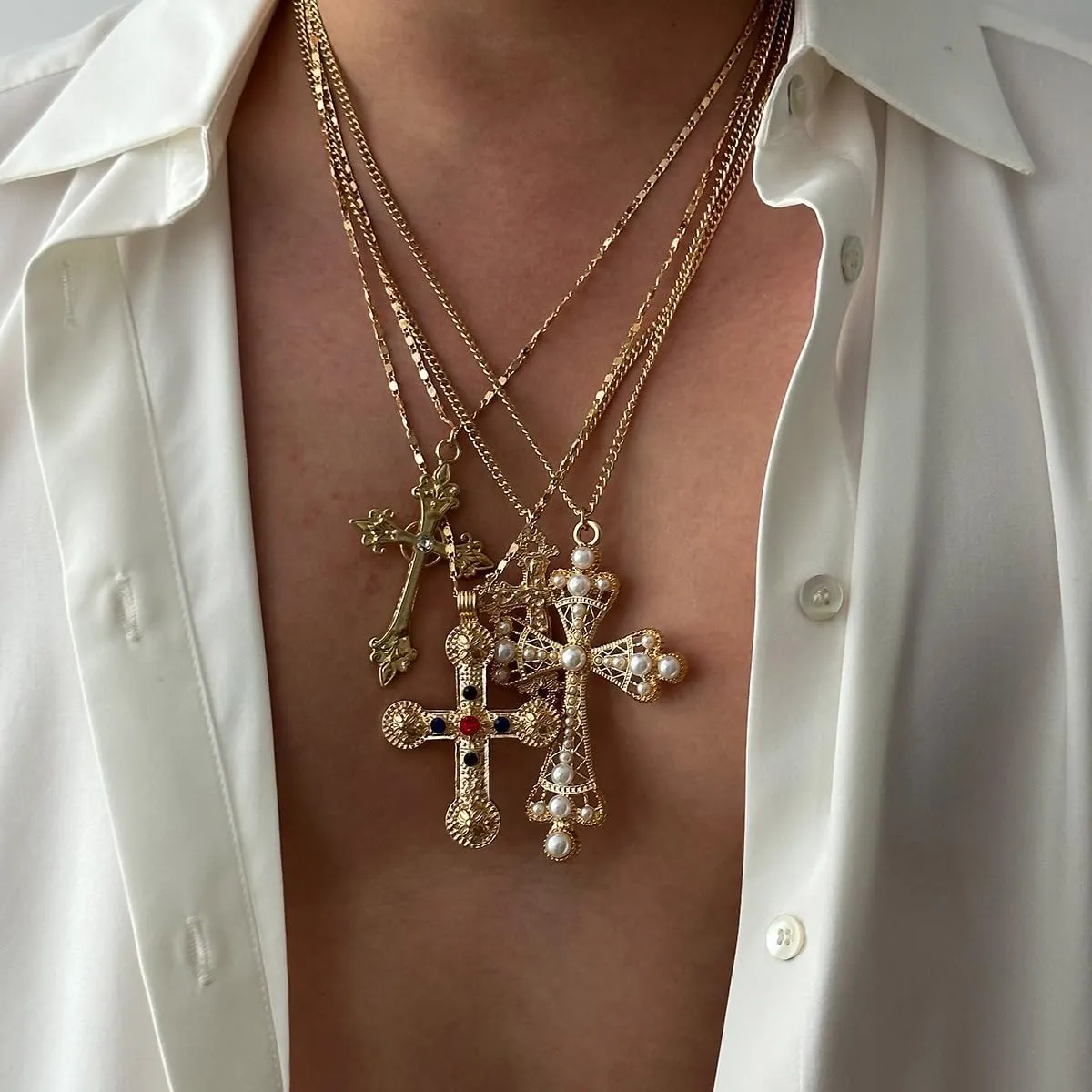 Cross Pendant Necklace Set for Women Punk Grunge Imitation Pearl Cross Layered Chain Necklace Statement Y2K Jewelry